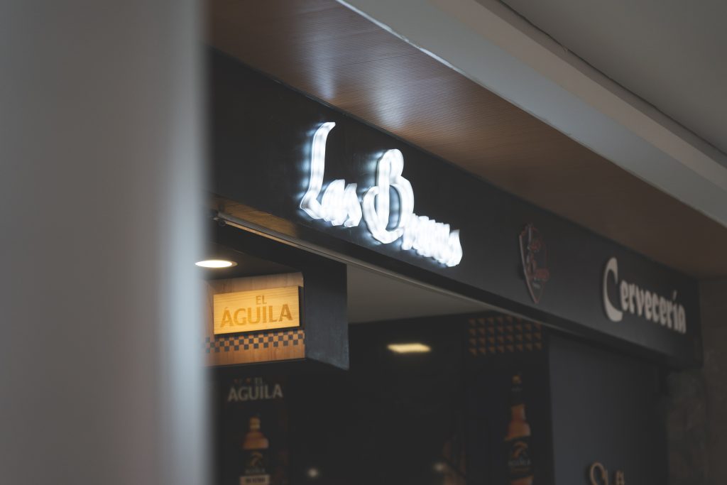 Imagen fachada local Las Bravas